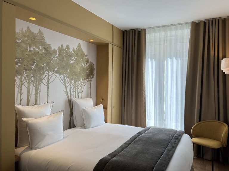 Hotel Le Cardinal Peregreen Virginie Lagerbe - Chambre pin maritime
