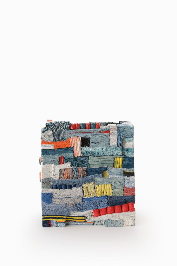 Jongjin Park-Artistic Stratum_Patch_BWR, 28x26x32cm