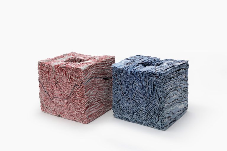 Jongjin Park-Collapsed Form_RB, 2023, 20x20x20cmJPG