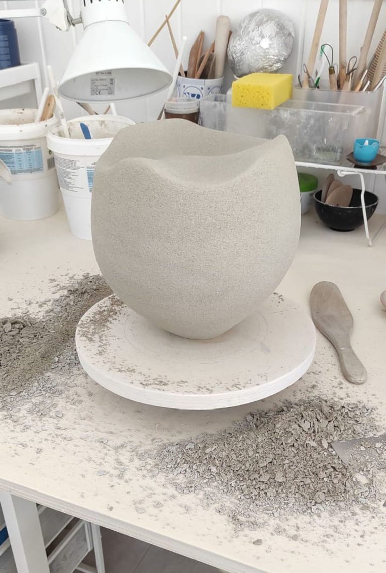 Lara-de-Sio_ceramic-E_BROWN SCULPTURE RAW