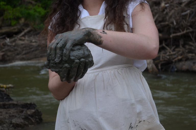 Marcela Paz - Extraction argile Semur II - Crédit Ulysse Lacoste