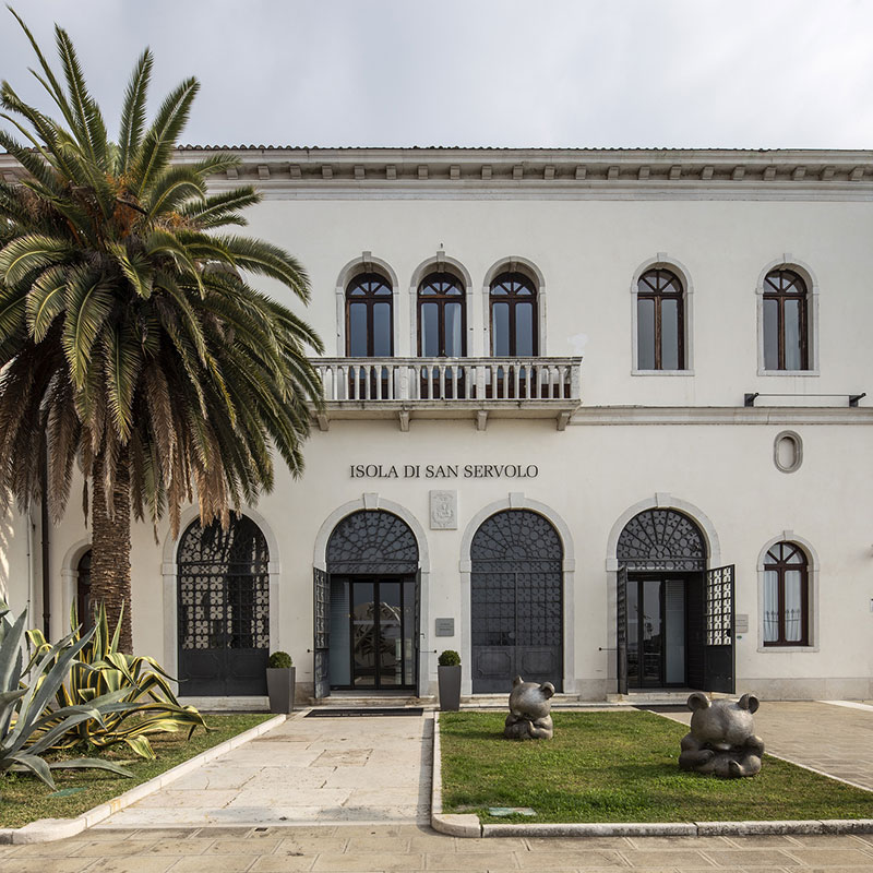 San_Servolo-2-building-court