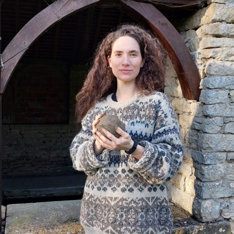 Undurraga Marcela - Recolection argile sauvage