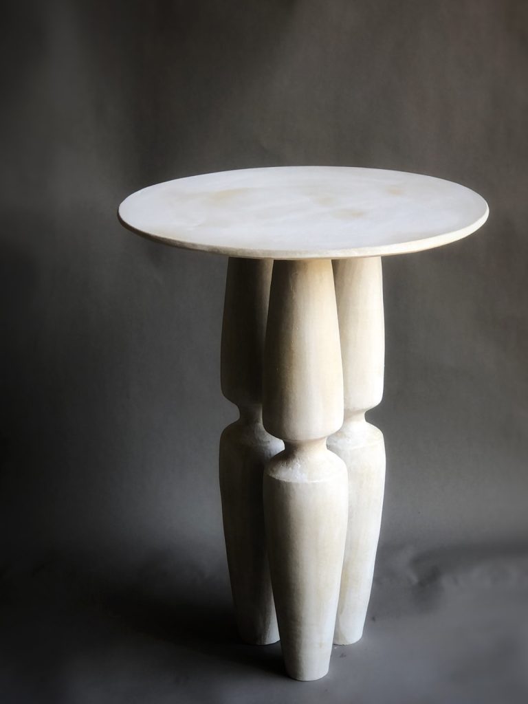 Sophie Vaidie-céramique gueridon Silhouette porcelaine