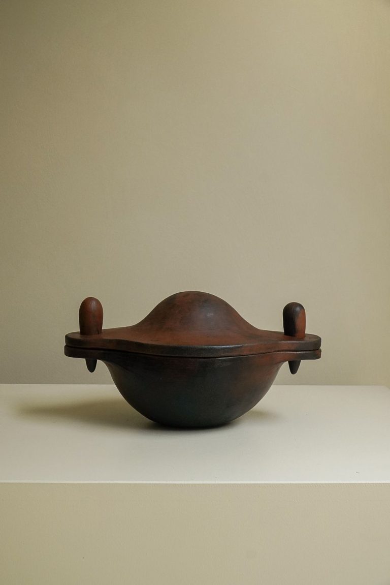 Undurraga Marcela, Cazuela de barro, 2022