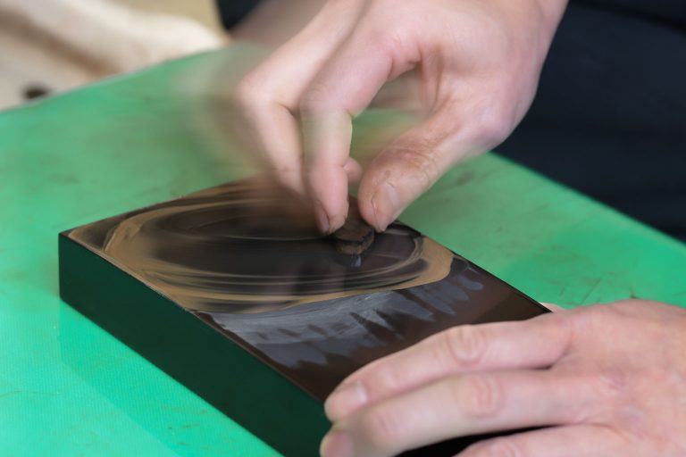 Ryuuji Kitamura-polissage laque